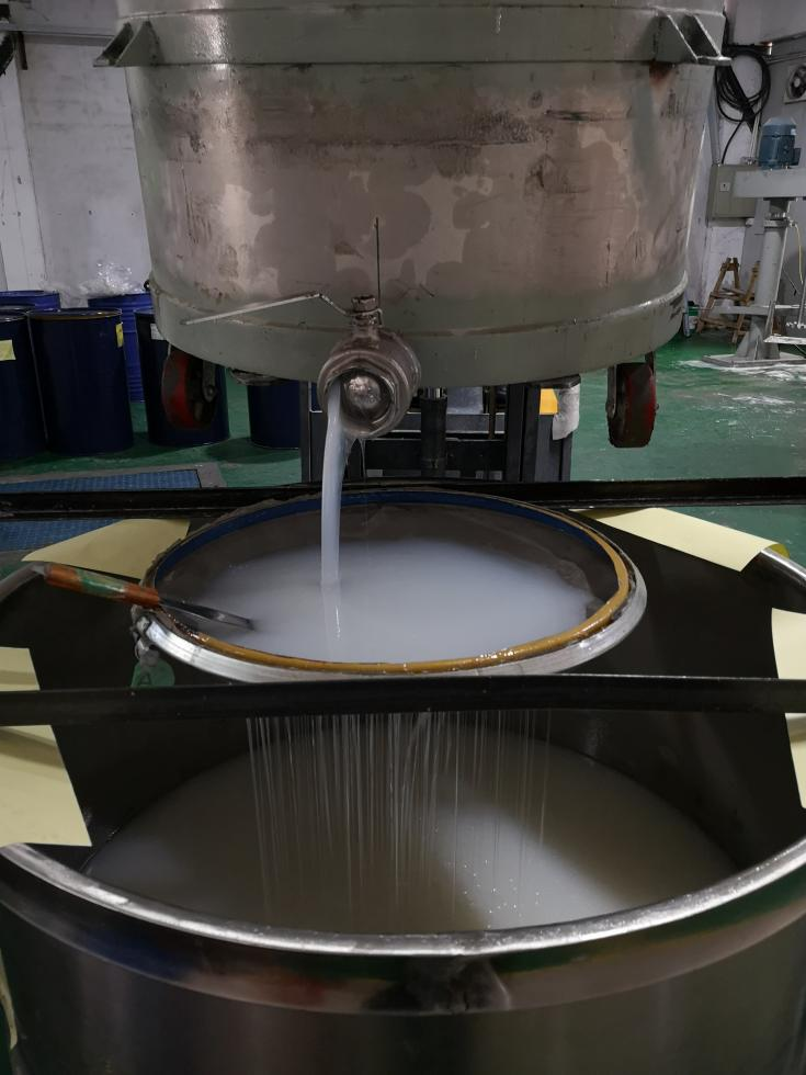 模具硅膠原料有雜質怎么辦？